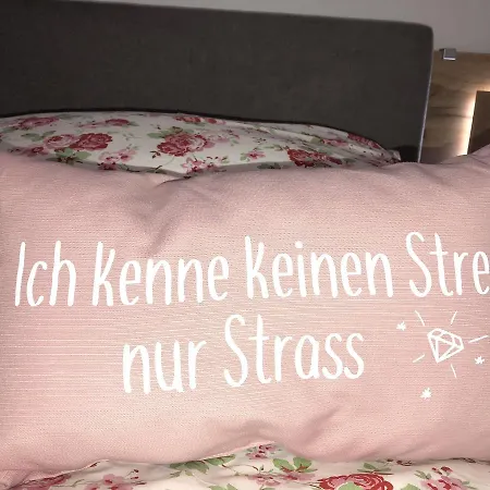 Maximilian In Old Town Apartamento *