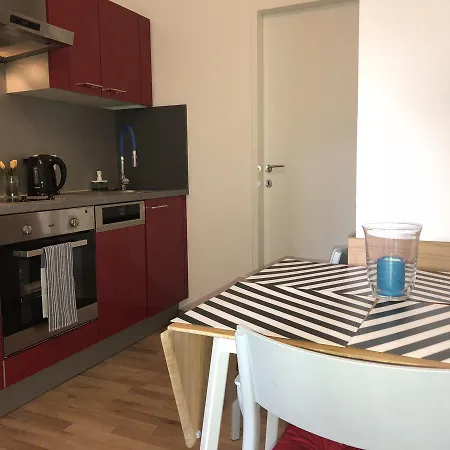 Maximilian In Old Town Apartment Innsbruck