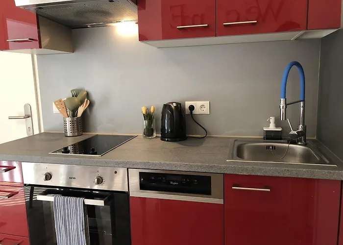 Maximilian In Old Town Апартаменты